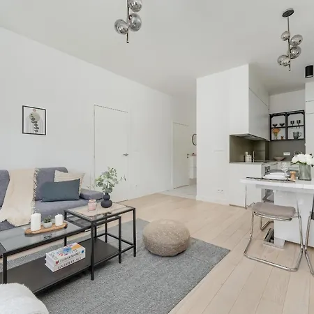 Staromlynska Near Wyspa Slodowa In By Renters Breslau